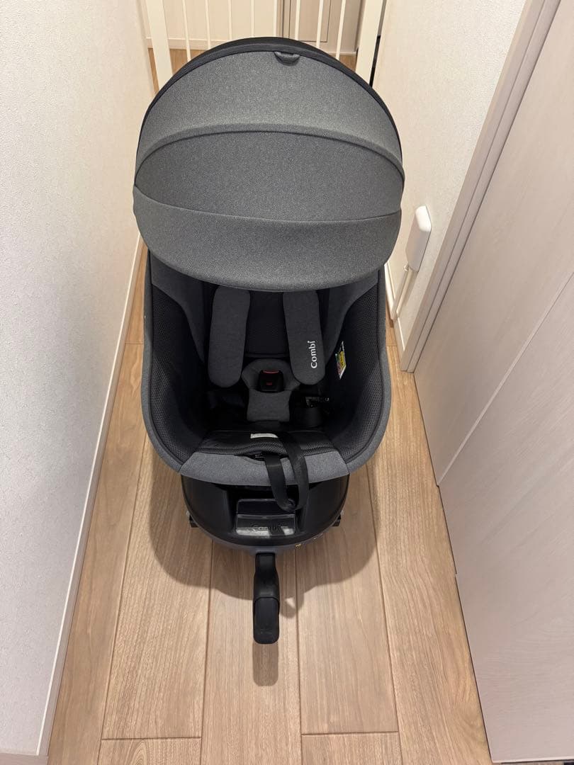 コンビ　クルムーヴコンパクト R129 エッグショック　JQ