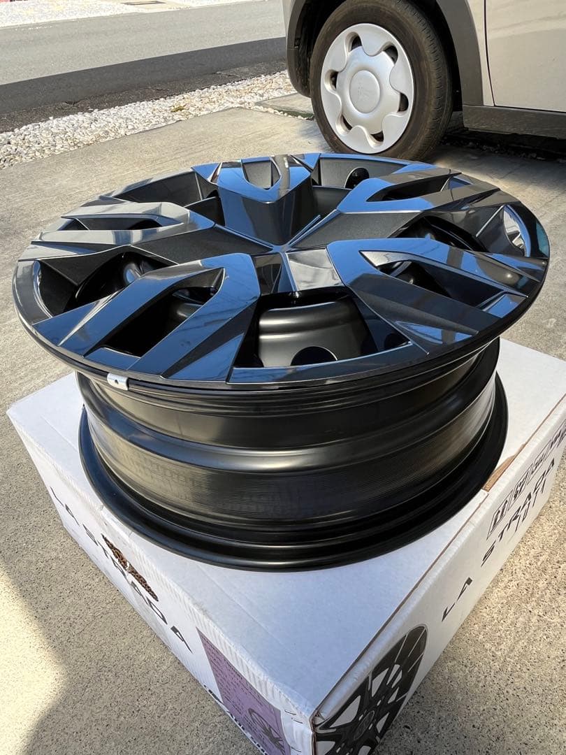 60プリウス　純正スチールホイール 4本セット