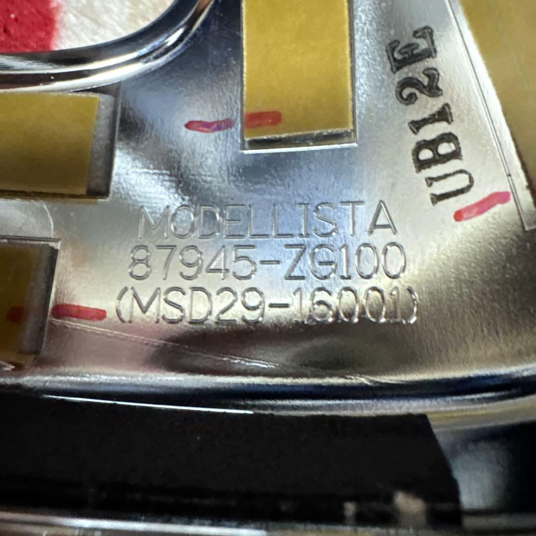 MODELLISTA ミラーガーニッシュ　90ヴォクシー　カローラクロス用