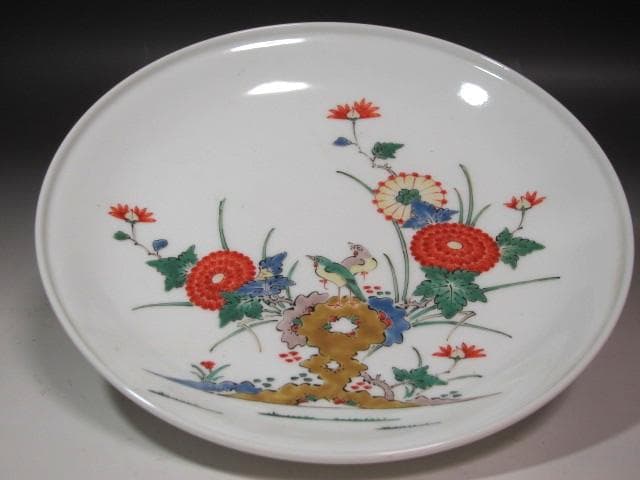 ☆　14代柿右衛門　錦花鳥文皿　目をひく一品です☆y435