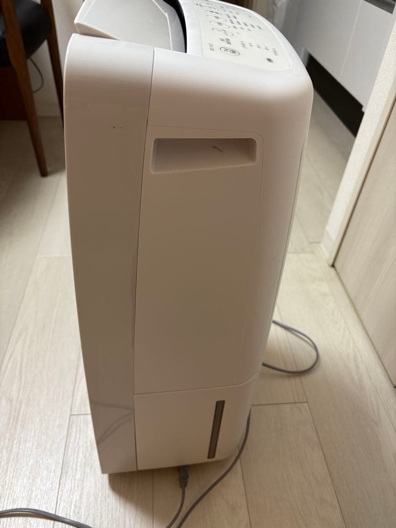 【ほぼ未使用品】SHARP CV-L120-W プラズマクラスター除湿機