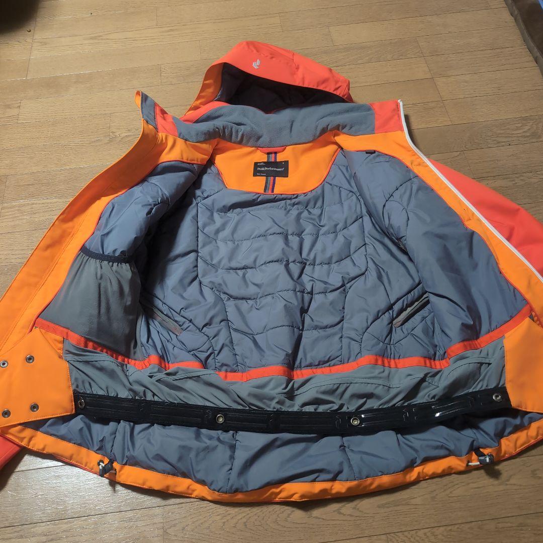 Peakperformance　スキーウェア
