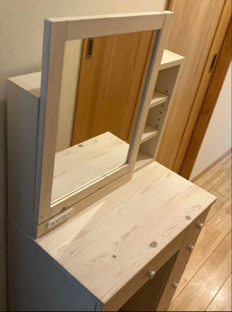 お値下げしました！！ドレッサー　鏡台　お洒落　ホワイト　スツール付