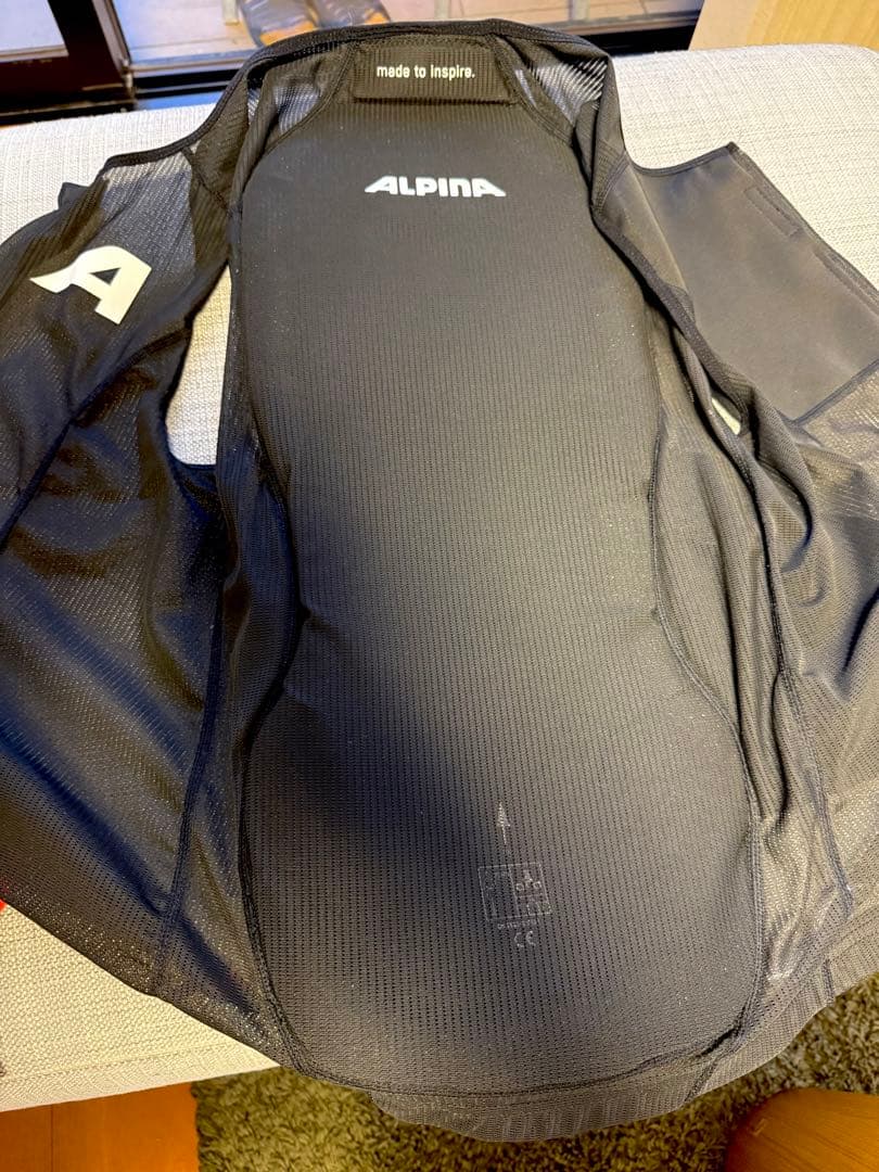 ★ALPINAスキースノーボードプロテクター レディース 背面 ベストタイプ ★