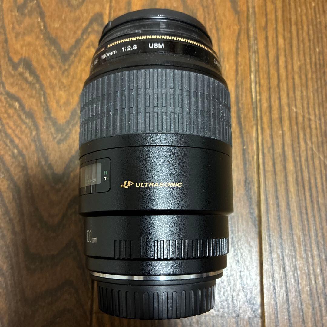 Canon EF 100mm f/2.8 USM マクロレンズ