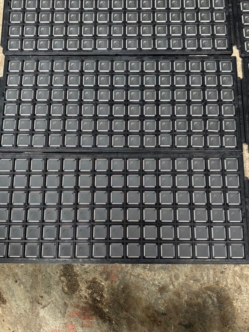 680個。富士電機電子部品IC TK7N4829。新品同様。未使用.