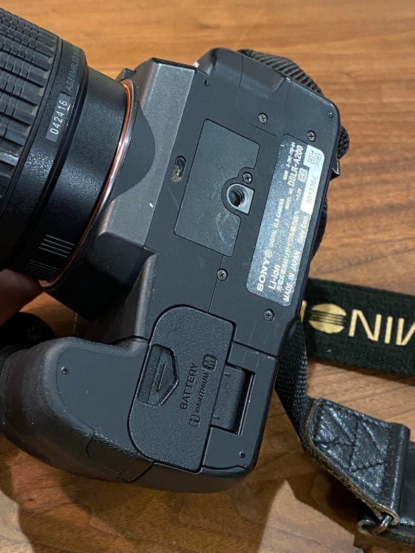 SONY α200 CCDデジタル一眼 タムロン　広角望遠18-200 動作品