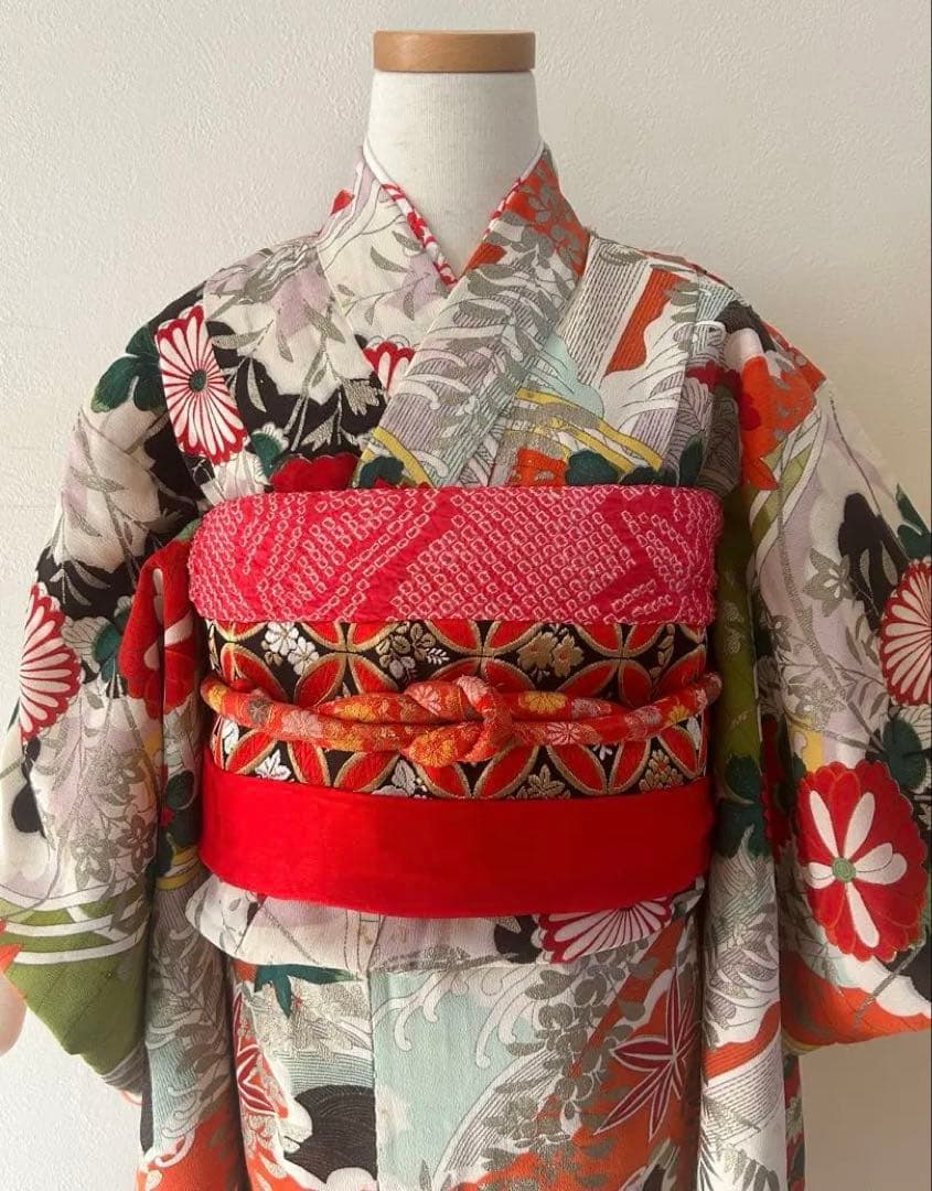 5歳　6歳　7歳　七五三　アンティーク正絹着物、帯、帯揚げ、帯締め、しごきセット