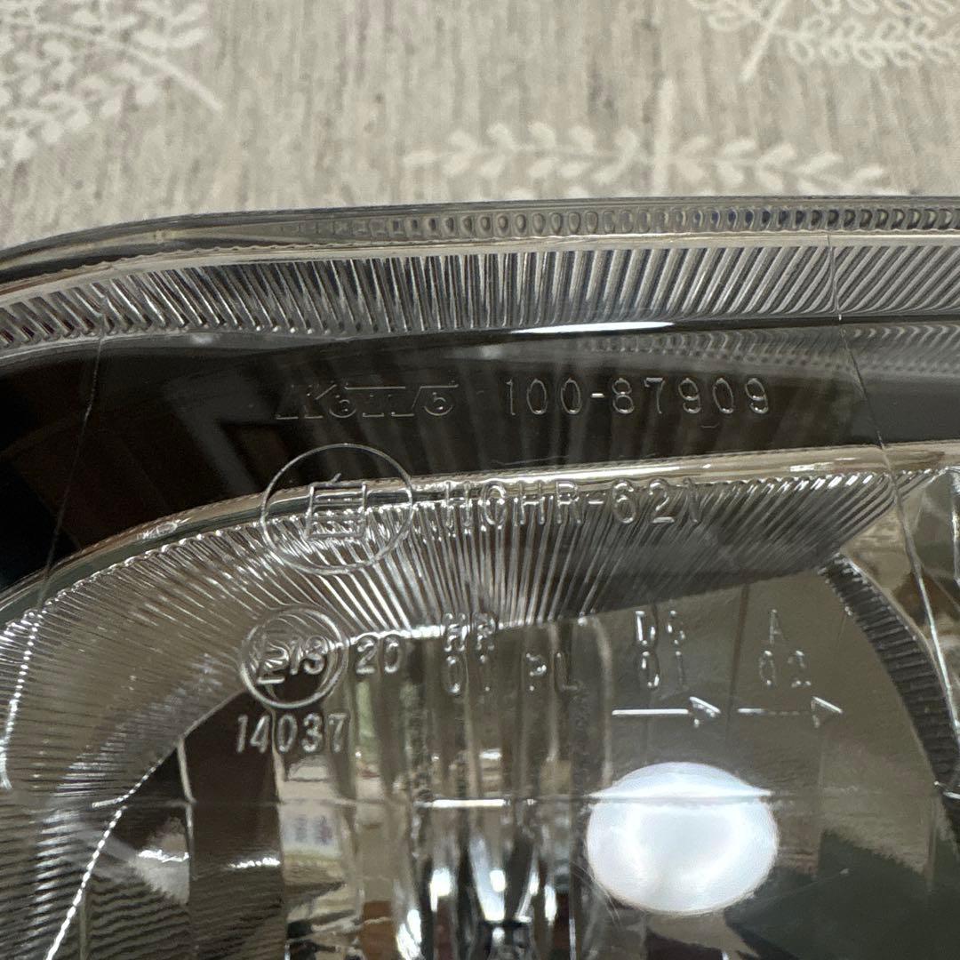 三菱ふそう　ファイター　ヘッドライト　左　ディスチャージ　たもつ