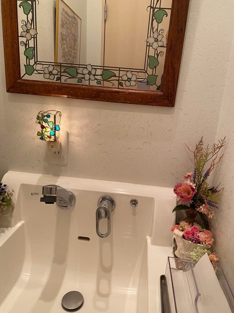 壁掛け鏡 ステンドグラス風 #ステンドグラス #壁掛け鏡 #鏡