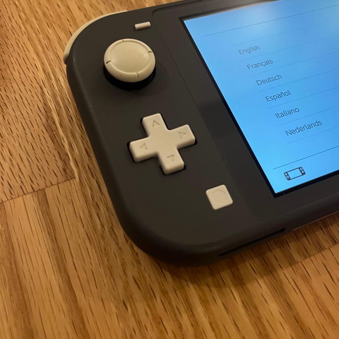 動作問題なし！Nintendo Switchライト グレー