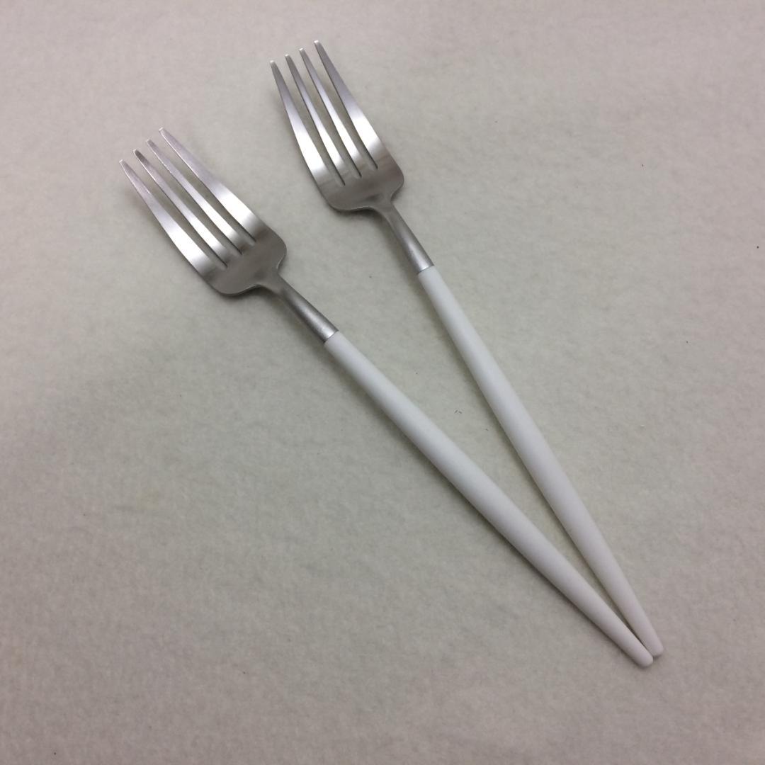 セール価格　クチポール　ゴア　ホワイト＆シルバー　ディナー３種　計６本