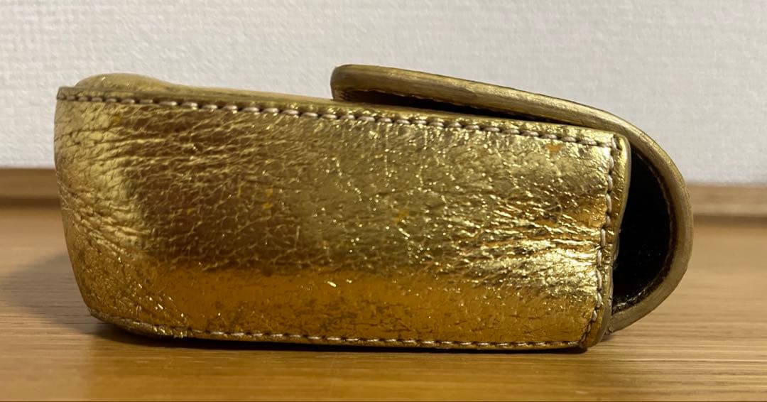 PRADA ゴールド クラッチバッグミニ