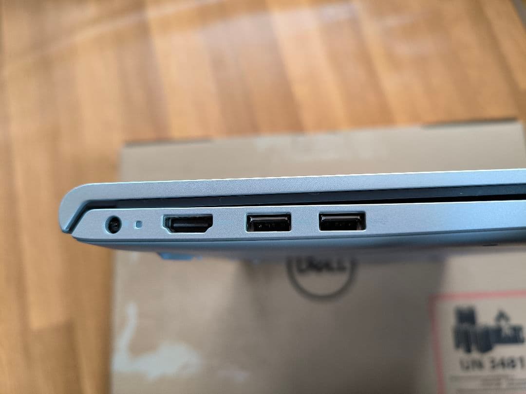 DELL inspiron 15 3520　Core i5ノートパソコン+おまけ