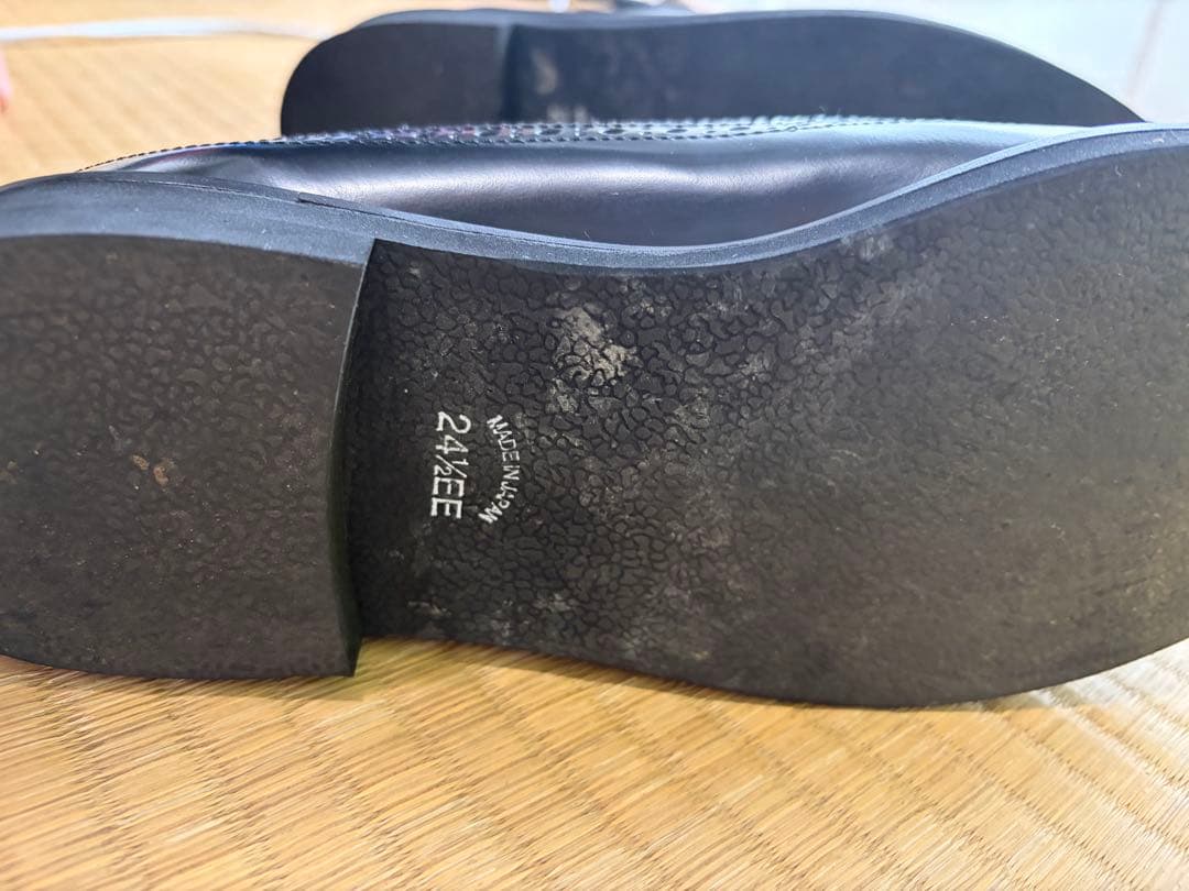 HARUTA ハルタ 太ベルトストラップシューズ ウイングチップ