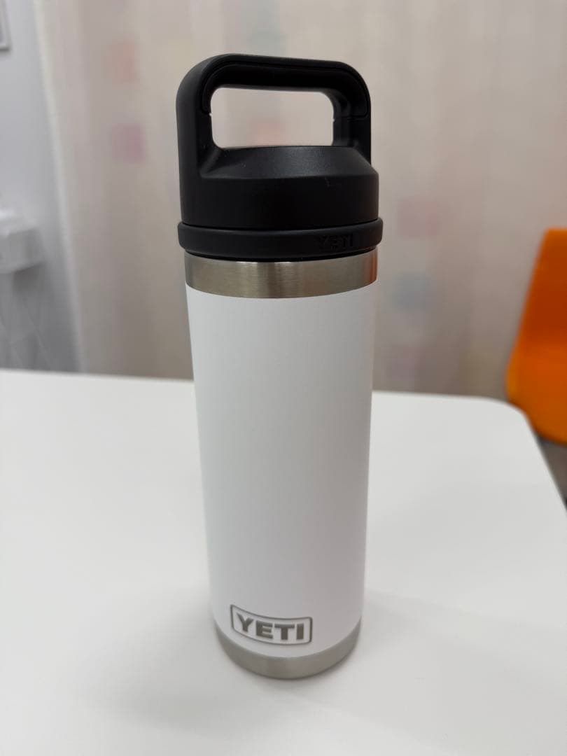 YETI ウォーターボトル　F1 レーシングブルズ