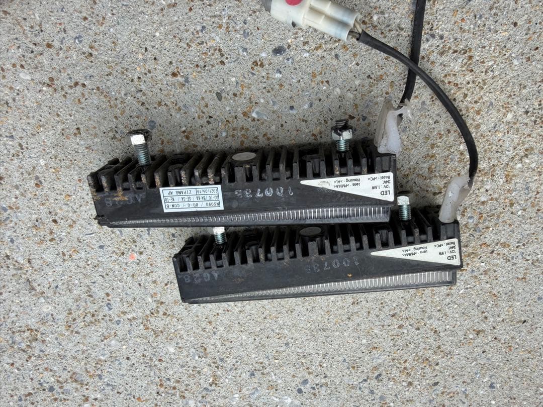 エルグランド E52ライダー純正LEDデイライト左右セット