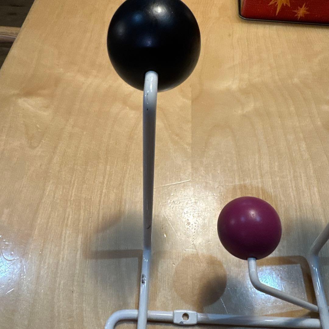 イームズ　ハングイットオール