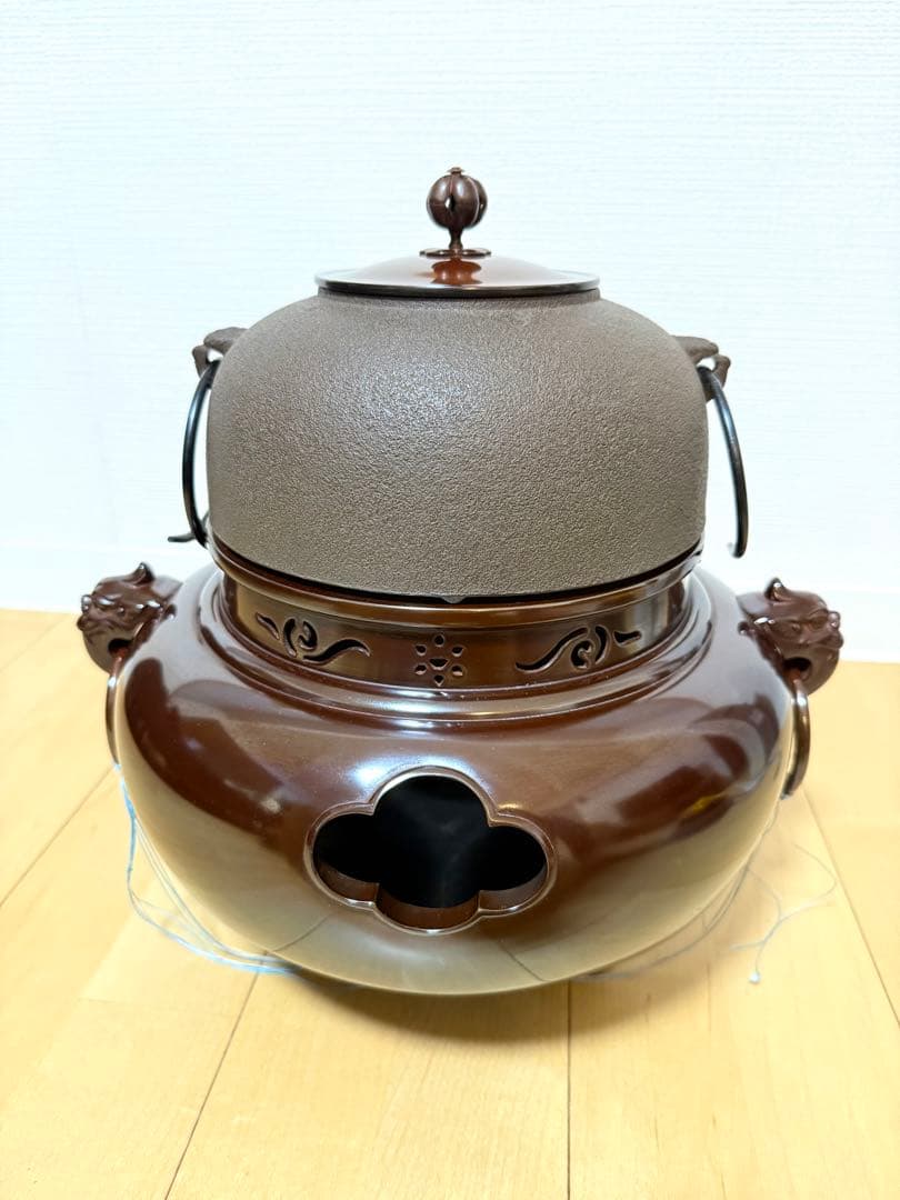 【茶道具】金森紹栄 唐銅鬼面風炉添丸釜 共箱・野々田式電熱器付 美品