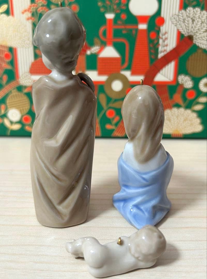 リヤドロ　クリスマス ミニオーナメント　ホーリーファミリー　キリスト降誕
