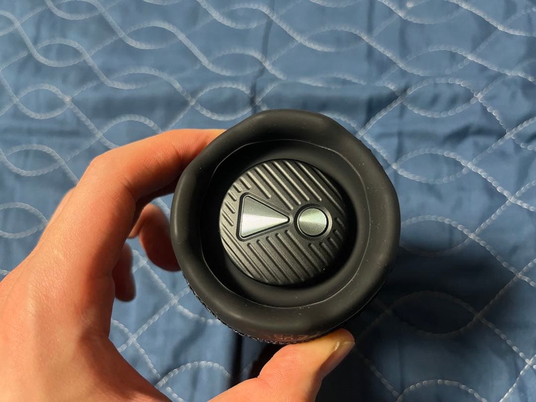 JBL Flip7 ブラック