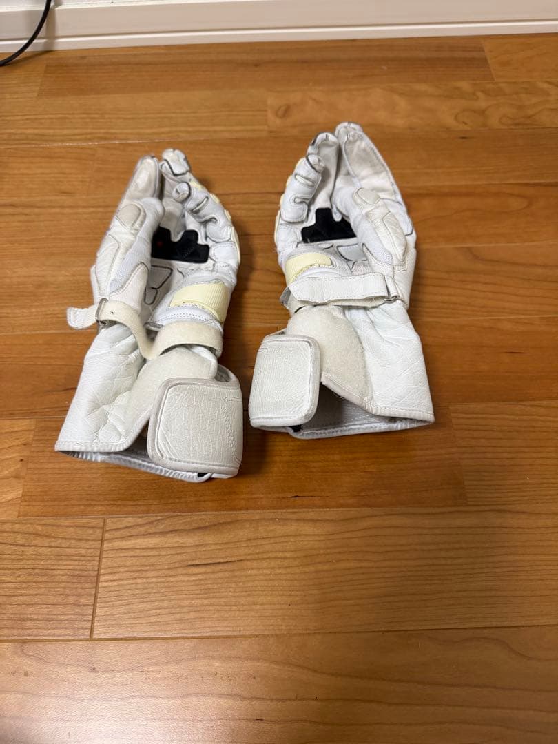 ダイネーゼ　CARBON 3 LONG GLOVES ホワイト