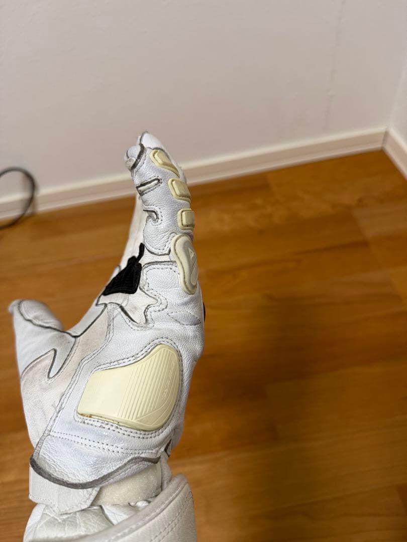 ダイネーゼ　CARBON 3 LONG GLOVES ホワイト