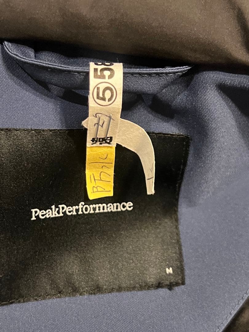 ピークパフォーマンス　スキーウエア　Mサイズ　クリーニング済み