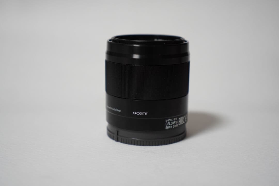 SONY E50mm F1.8 OSS（黒） 単焦点レンズ