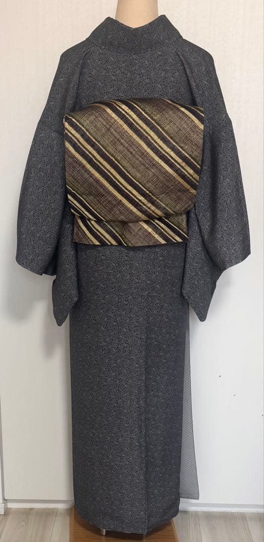 美品　拘りの南天模様　江戸小紋