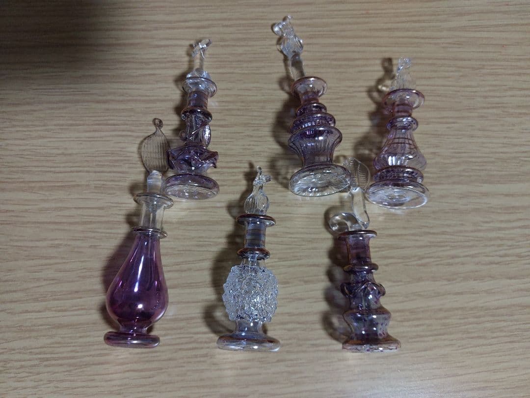 即購入可　エジプト　香水瓶　ガラス瓶　78点　セット　まとめ売り