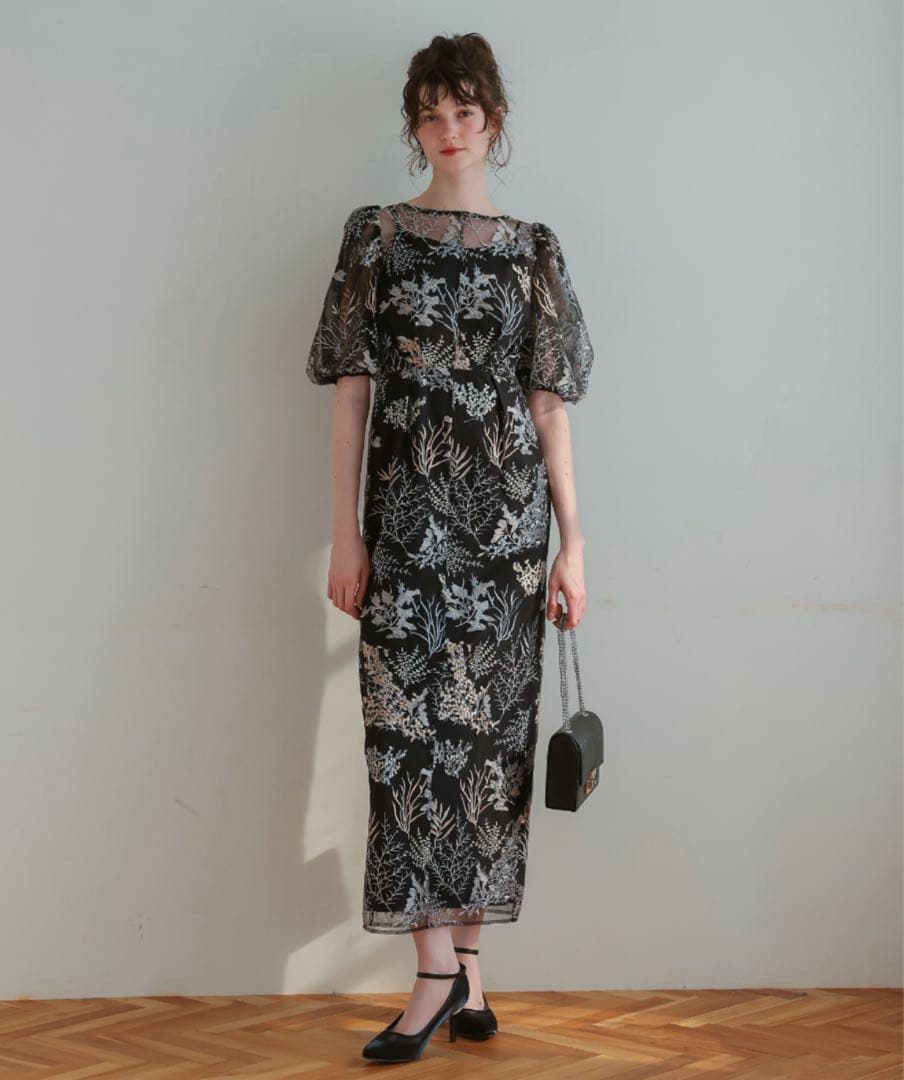 9★新品★ ドリードール　ボタニカル 刺繍 パフスリーブ ワンピース サンプル品