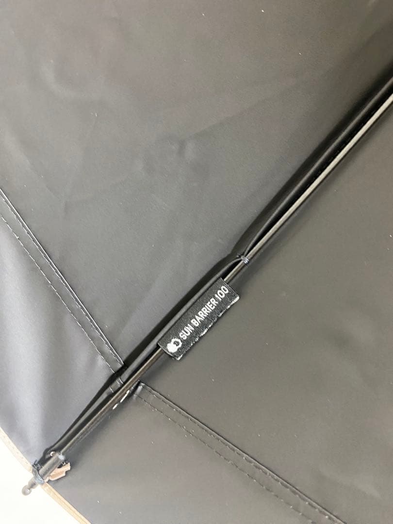 【美品】SUN BARRIER100 2段折 折りたたみ日傘 コンビ