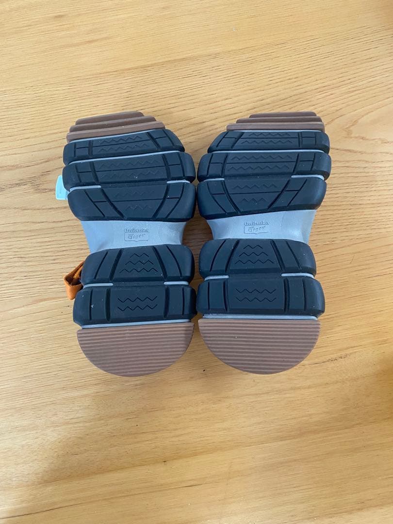 オニツカタイガーサンダルDENTIGRE BELTED