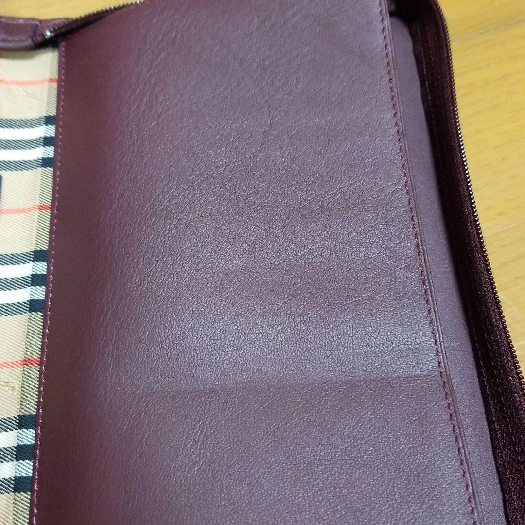 お買い得　バーバリー　手帳　クラッチバッグ