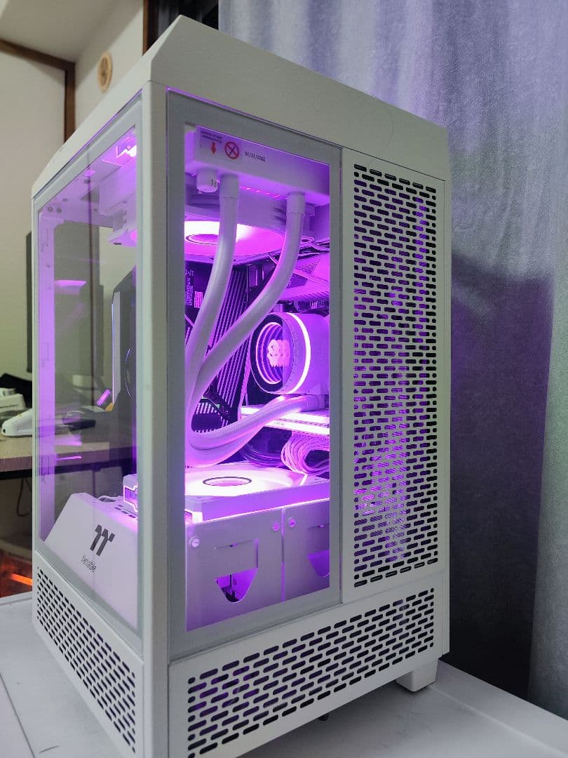 Windowsデスクトップ Intel Corei7-12700F + Radeon RX6700XT