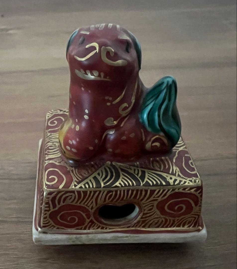 九谷焼 九谷庄三 赤絵獅子摘み角香炉 箱付き