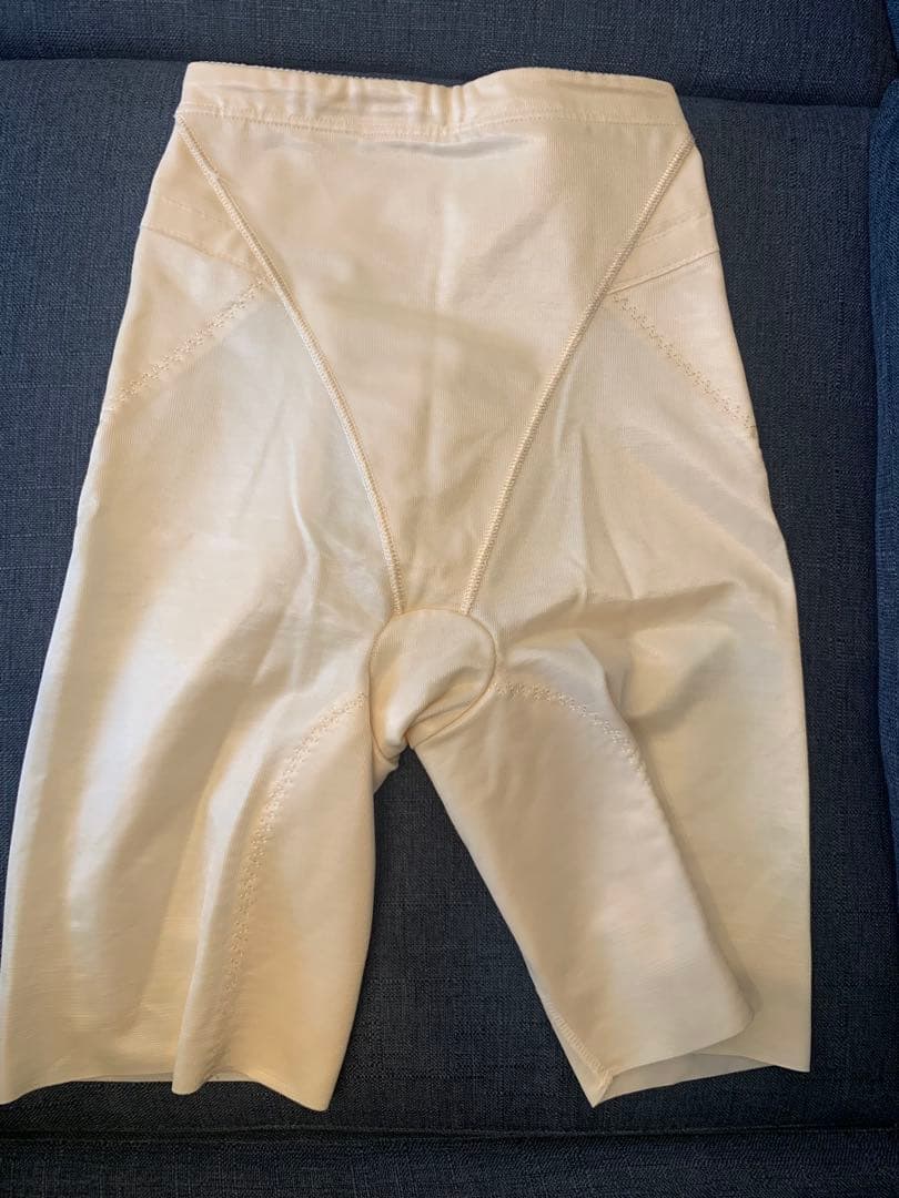 nano　フォーシスアンドカンパニー グラマラスビスチェとガードルセット