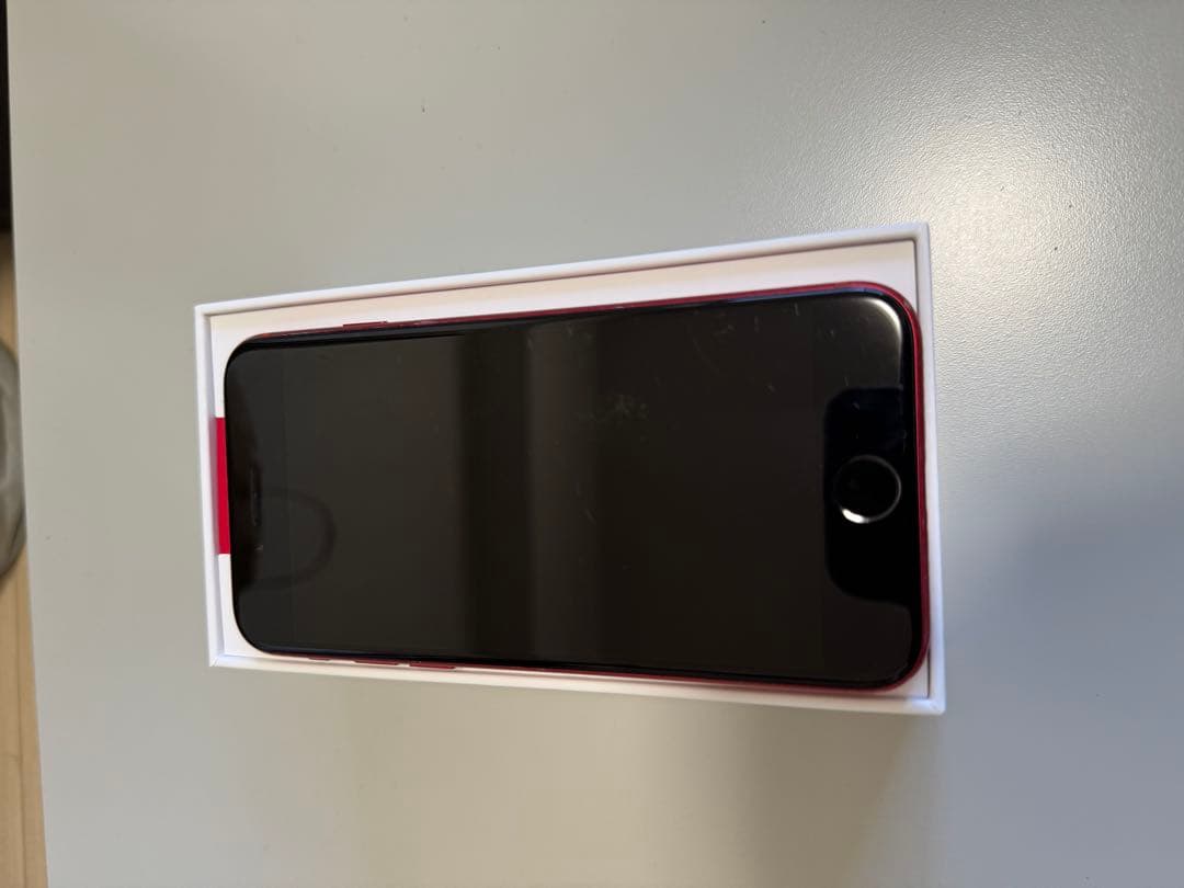 Apple iPhone SE (第2世代) レッド