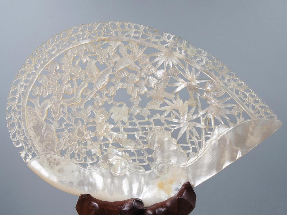 【貝】　★ 文房 貝彫花鳥図擺件 ★　清朝期　竹 牡丹 喜鵲 彫刻文様　雅玩雑項