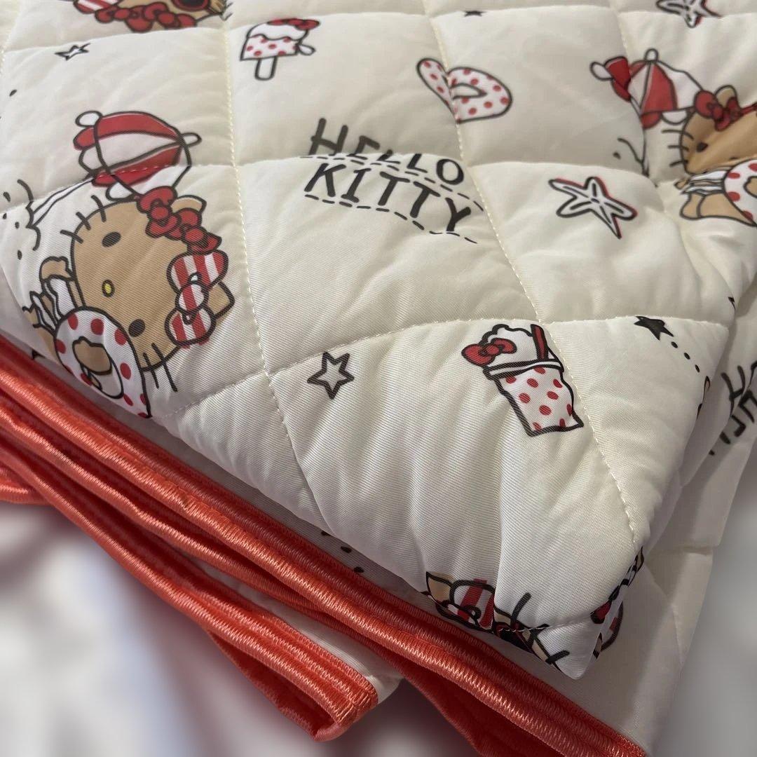 日焼けキティ冷感敷きパット　ダブルサイズ　入手困難　完売