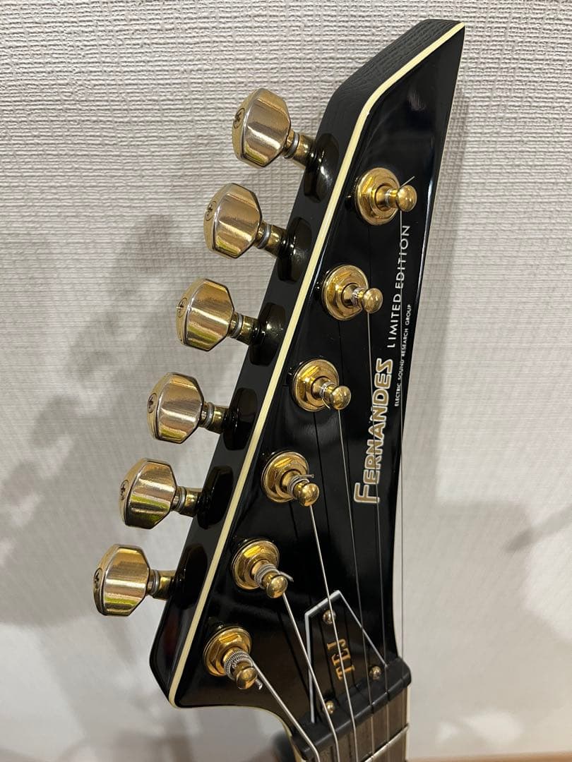 フェルナンデス TEJ55G 布袋寅泰モデルブラックライン塗装 EMG搭載