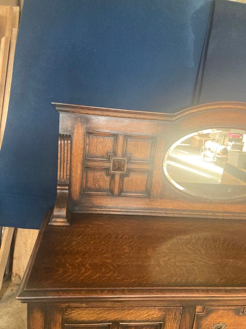 英国アンティーク　ミラーバックサイドボード