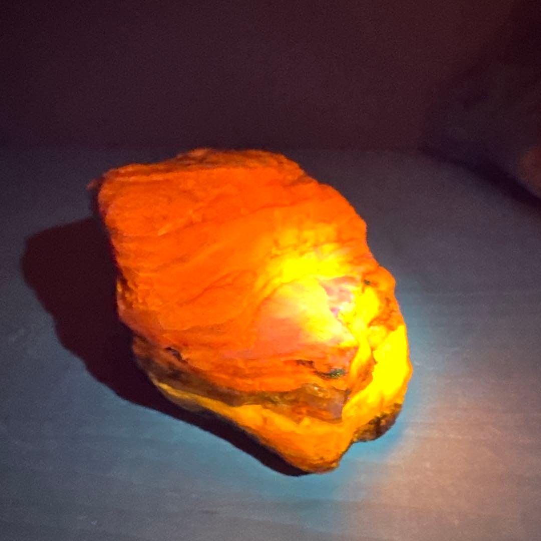 北海道石　然別オパール　蛍光オパール698g