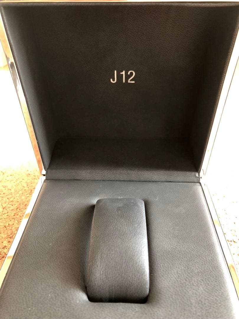 CHANEL J12 純正 レザー製 時計ケース　箱　ボックス　シャネル　正規品