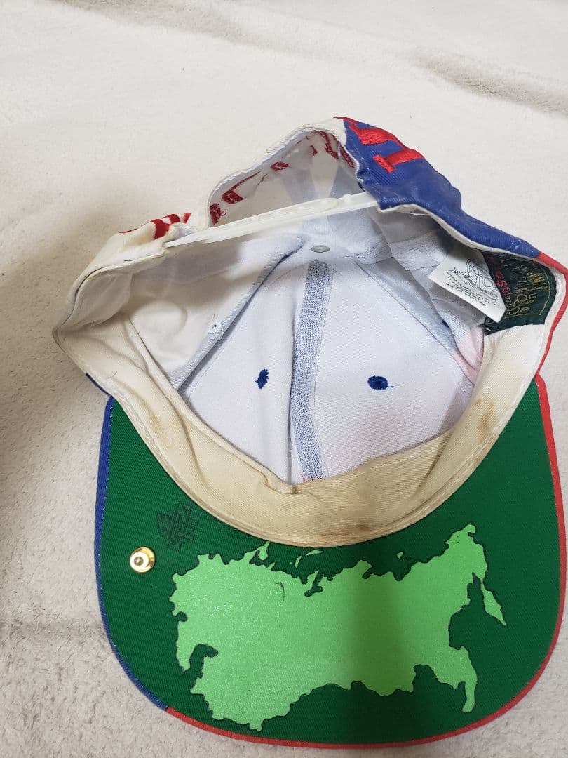 ヒンギスとクルニコワ　サイン入りキャップ　非売品ピンバッヂ付