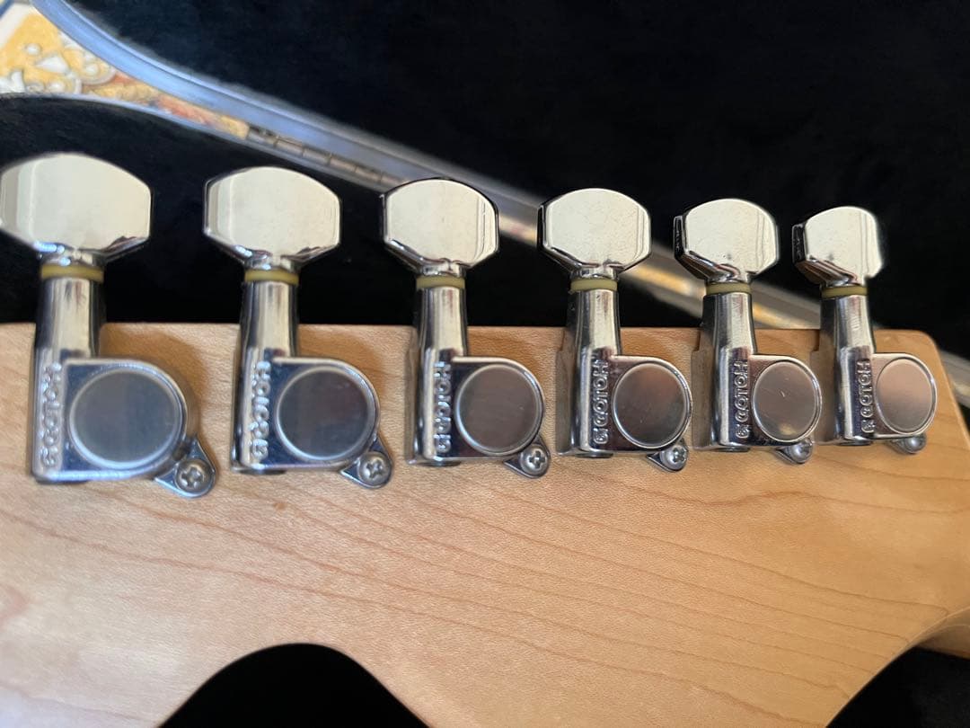 FenderJapan ストラトキャスター st72 nシリアル ￼ フジゲン製