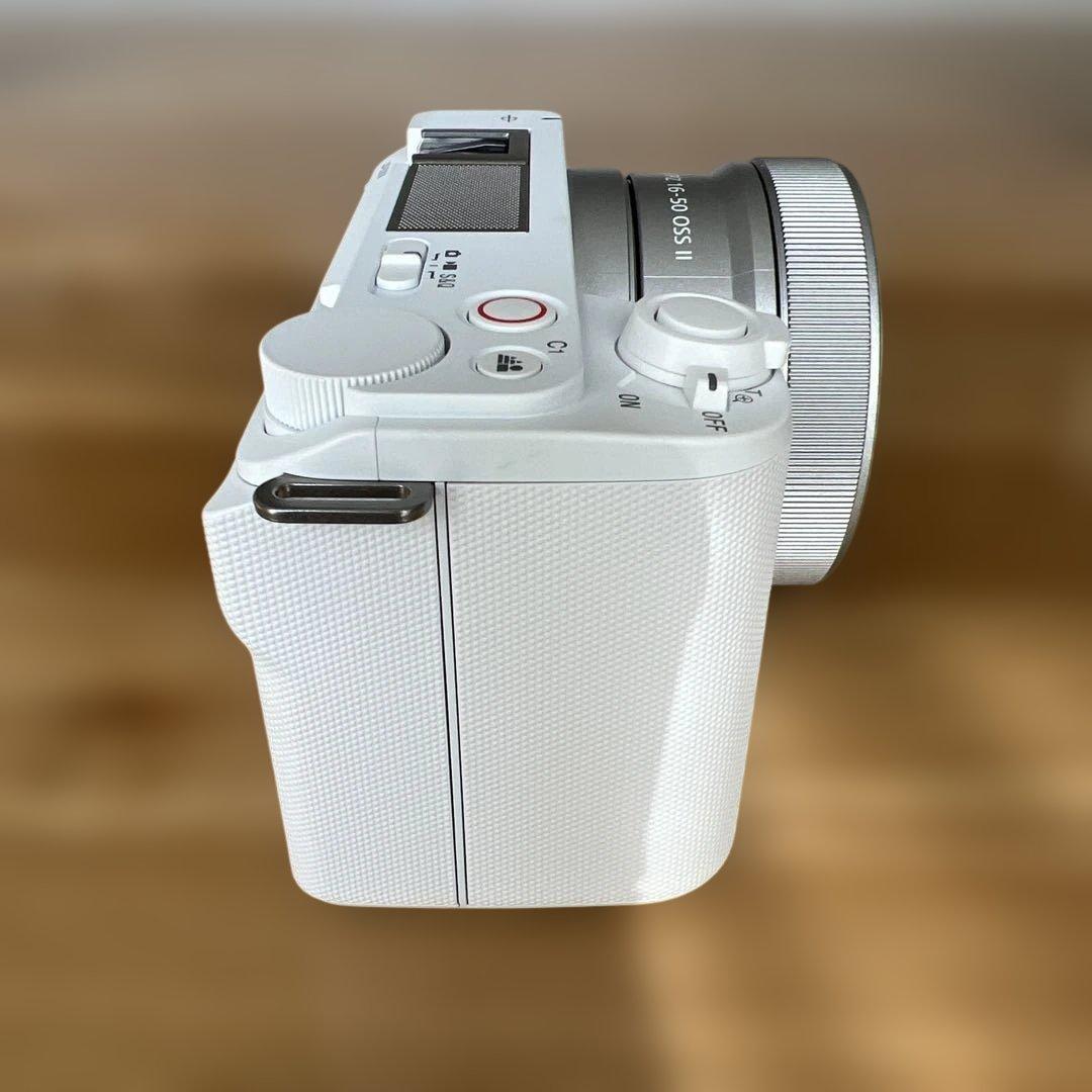 SONY VLOGCAM ZV-E10 II ズームレンズキット（ホワイト）