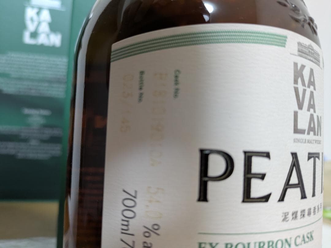 Kavalan Peatist ex-Bourbon カバラン ピーティスト