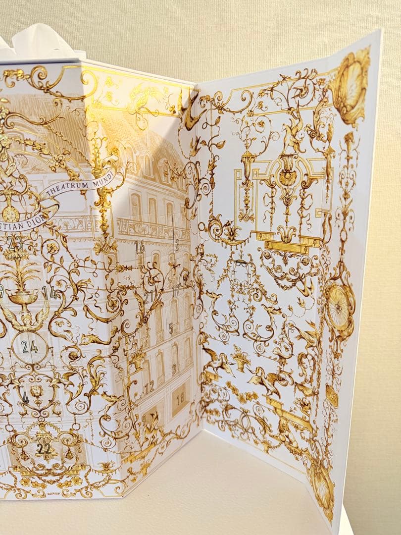 2/19まで Diorクリスマス 日めくりカレンダー 新品未開封